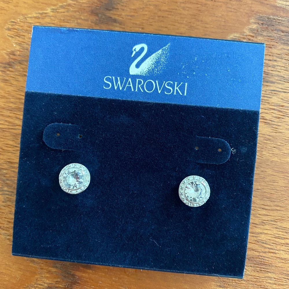 Angelic stud earrings